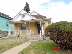 Building Photo - 827 Pine St