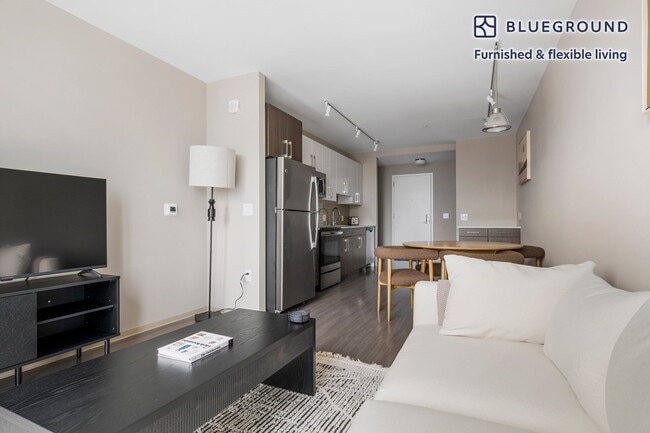 Building Photo - 1 Nashua St