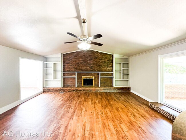 Building Photo - 3 br, 2 bath House - 109 Lochwood Cir