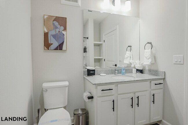 Building Photo - 5001 Willowgate Lp