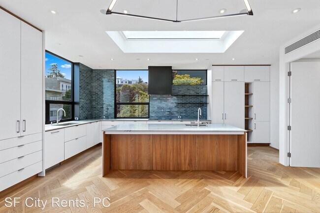 Foto del edificio - 5 br, 5 bath House - 4001 21st St.