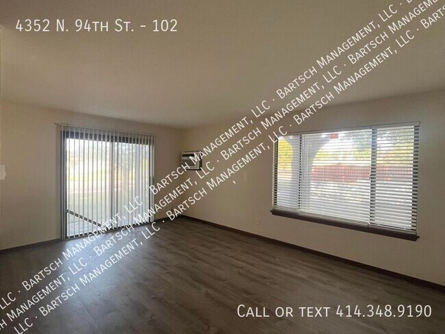 Foto del edificio - 4352 N 94th St