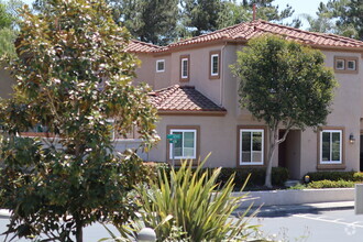 Building Photo - 38 Paseo Viento