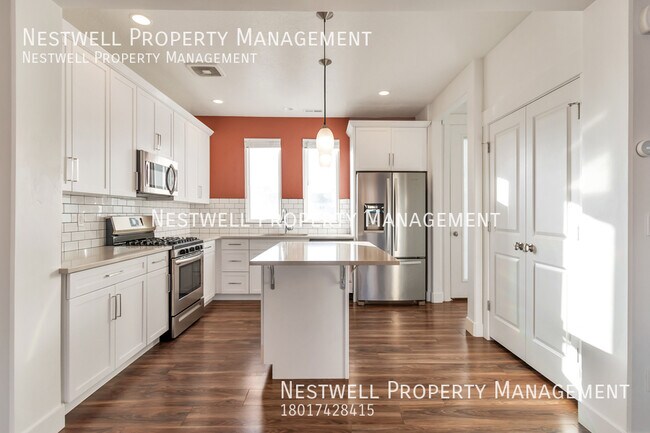 Building Photo - Great 3-bed Townhome in Daybreak