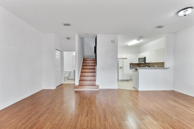 Building Photo - 1407 S Santa Catalina Cir