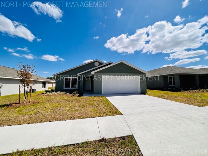 Primary Photo - Stylish 3BR/2BA Home with Open Layout & Hi...