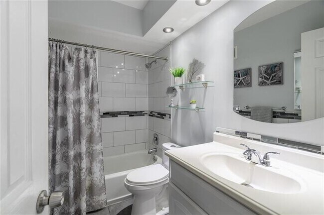 Foto del edificio - 470 Paradise Isle Blvd