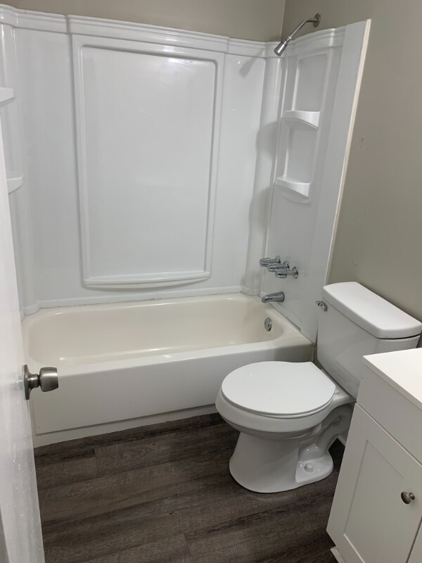 Building Photo - 651 Sarver Ave