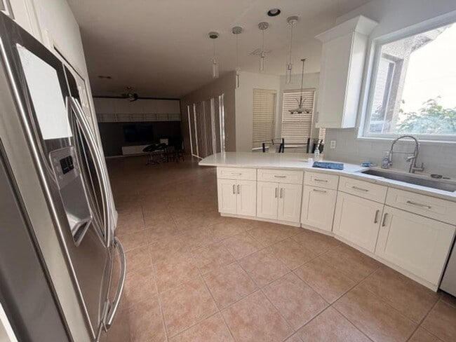 Foto del edificio - 1226 Avondale Ln