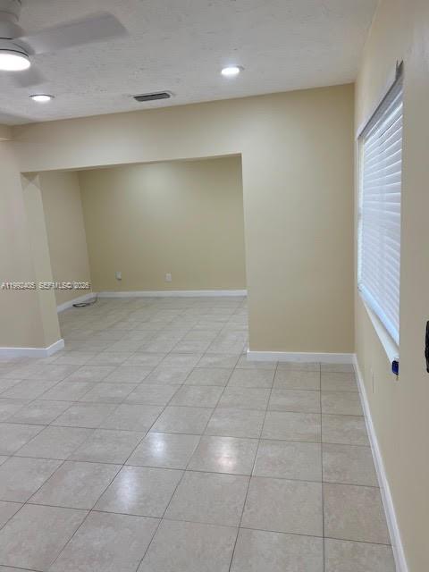 Foto del edificio - 2820 SW 65th Ave