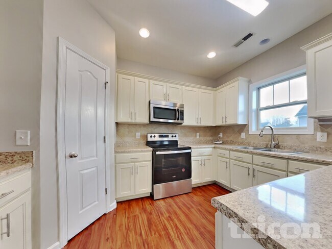 Building Photo - 89 Battery Way