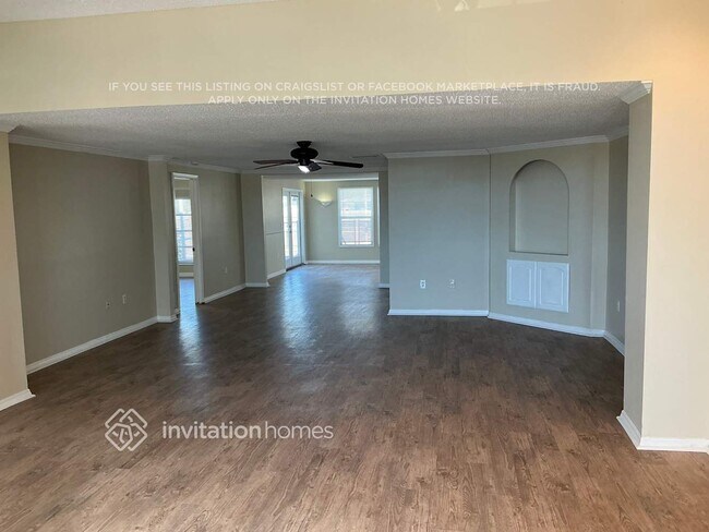 Foto del edificio - 178 Sandhurst Dr