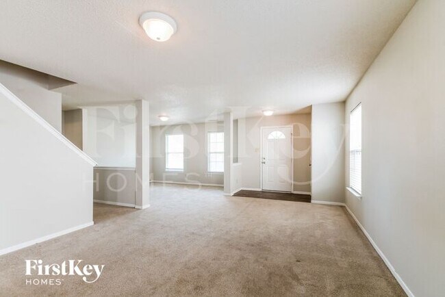 Foto del edificio - 12663 Republic Dr