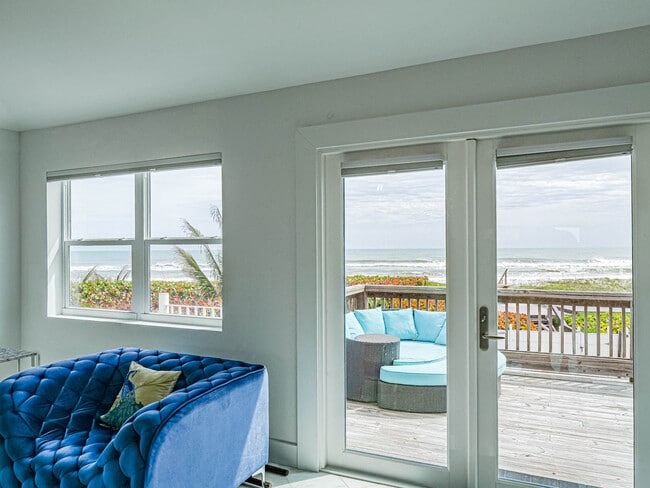 Building Photo - 12936 Jimmy Buffett Mem Hwy