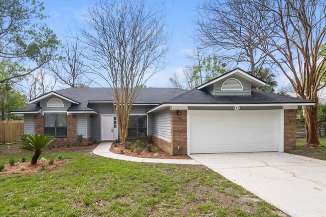 Building Photo - 426 Wheatfield Ct