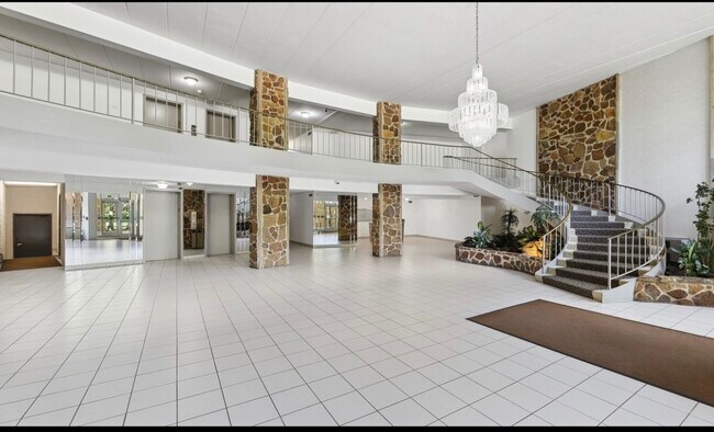 Foto del edificio - 18 E Old Willow Rd