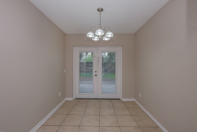 Foto del edificio - 15110 Deer Meadow Dr