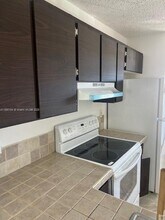 Building Photo - 20800 NE 8th Ct