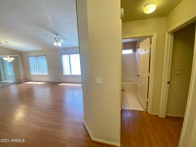 Building Photo - 14562 W Moccasin Trail