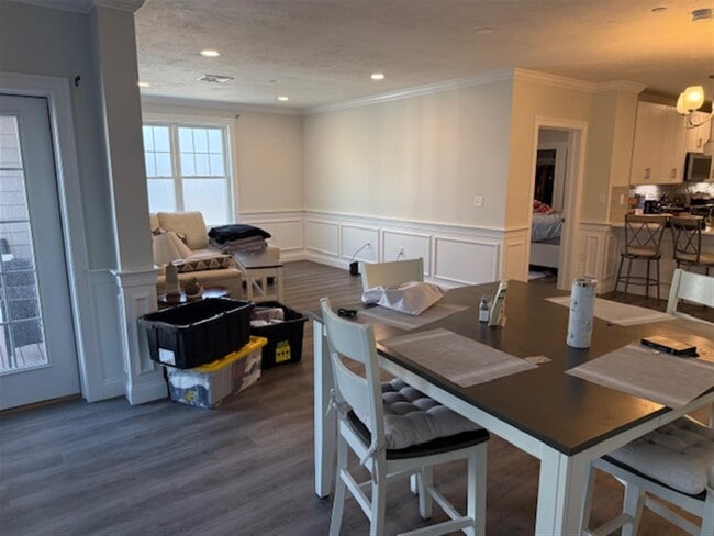 Foto del edificio - 320 Middlesex Ave