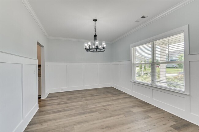 Building Photo - 2217 Laurens St