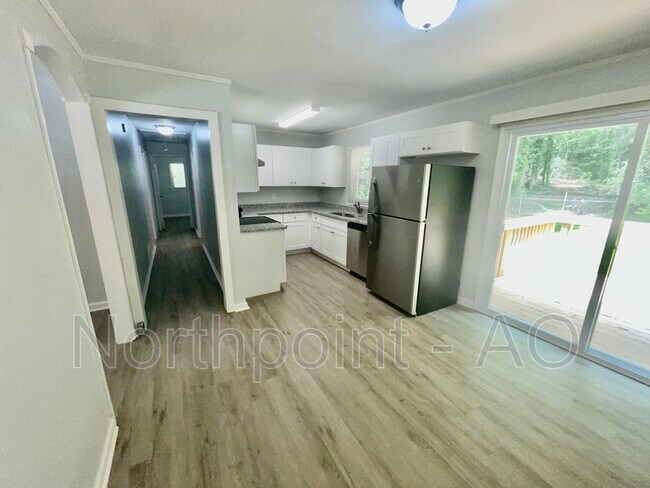 Foto del edificio - 6040 Brookdale Ln SW