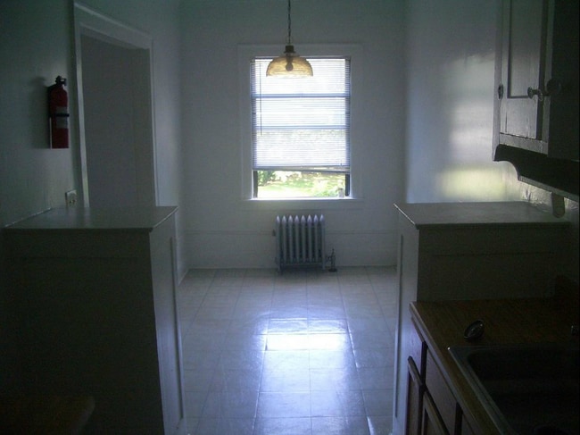 Building Photo - 392 E 147th St