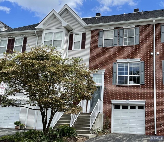1120 Stafford St, Mahwah, NJ 07430 Condo for Rent in Mahwah, NJ