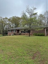 Building Photo - 175 Shadybrook Dr