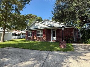 Building Photo - 425 Spauldingwood Rd