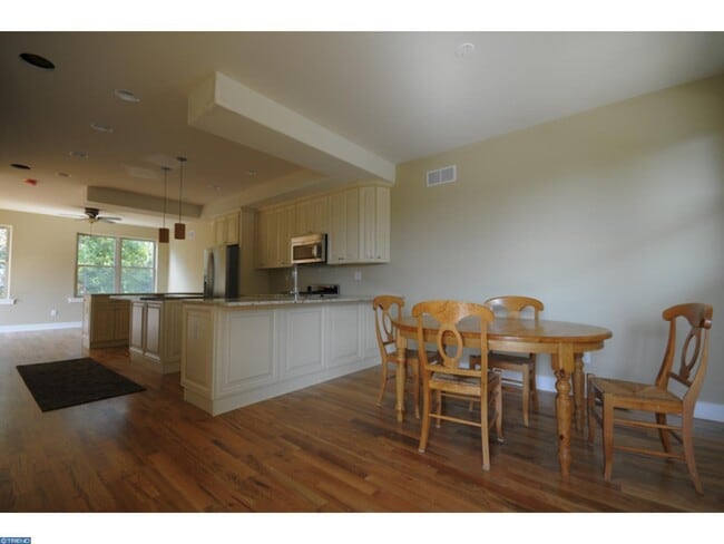 Photo - Beautiful 4 Bed, 3.5 Bath Home Available Summer 2019