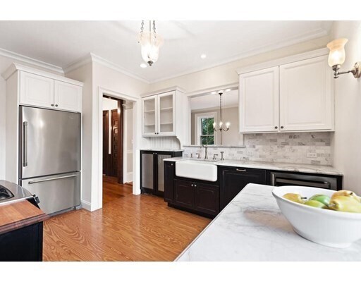 Primary Photo - 2 Rangeley Rd
