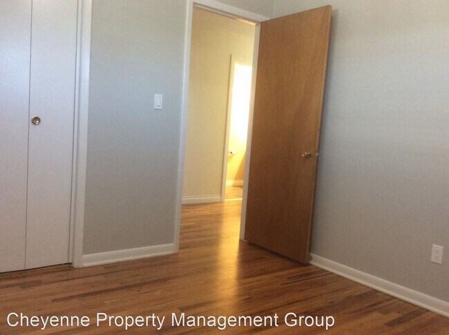 Foto del edificio - 3 br, 2.5 bath House - 1820 Milton Dr