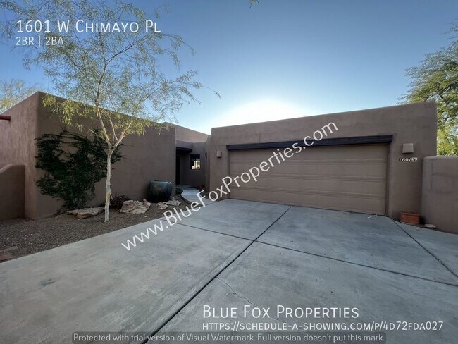 Building Photo - 2 Bed in quiet Northwest neighborhood, set...