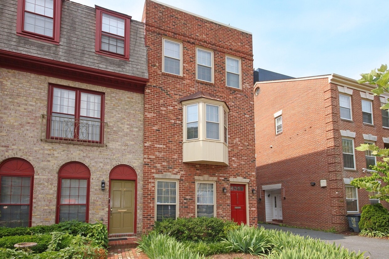 Photo - 2312 L Street, NW