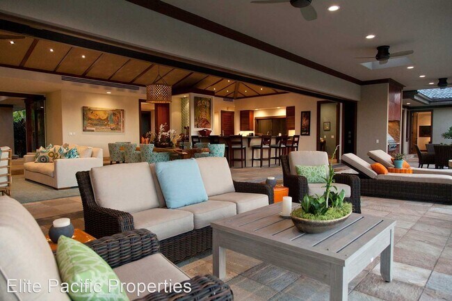 Building Photo - 4 br, 3.5 bath House - 68-133 W. Pukaua Pl.