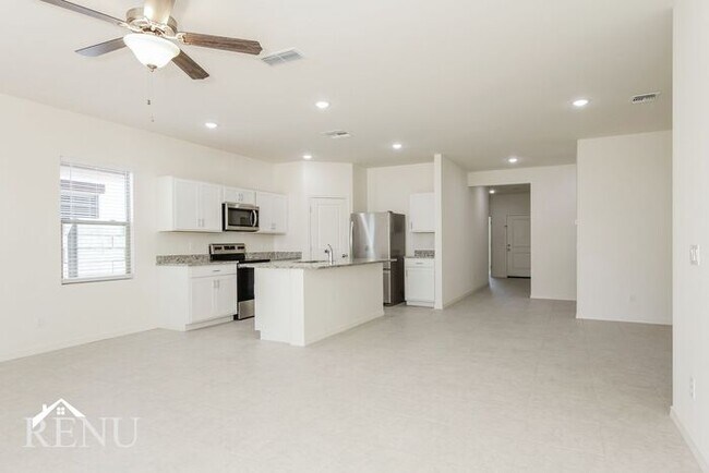 Foto del edificio - 35326 W San Capistrano Ave