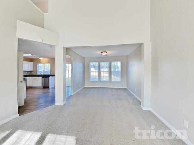 Foto del edificio - 4047 Windstream Ct