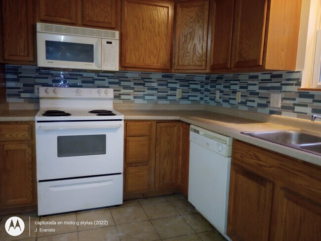 Building Photo - 936 McKinley Ave
