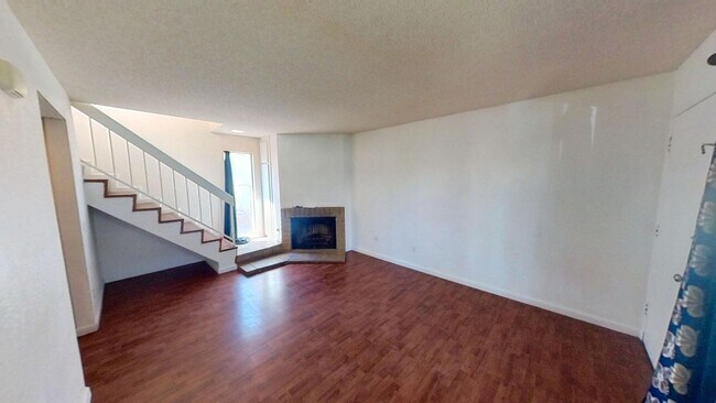 Foto del edificio - Charming 3 bedroom 2.5 bath Townhome in Co...