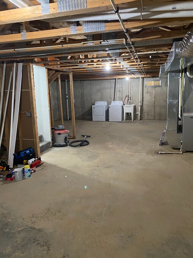 Foto del edificio - 258 Meadow Ln