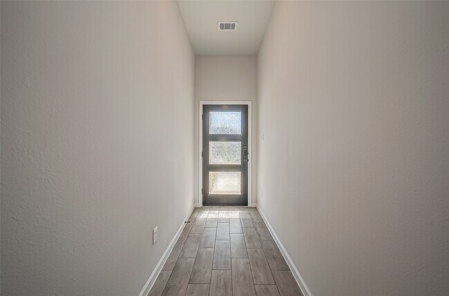 Building Photo - 12934 California Palm Ct