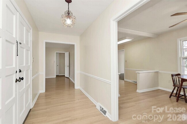 Foto del edificio - 6635 Olde Savannah Rd