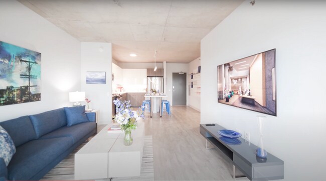 Living Room - 959 W Addison St