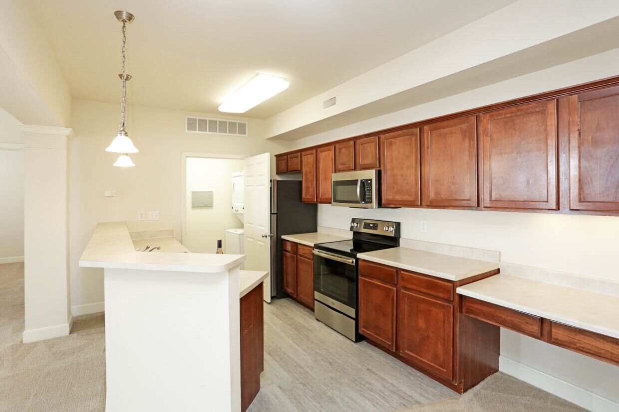 6932 Hemingway St, Johnston, IA 50131 Townhome Rentals in Johnston IA