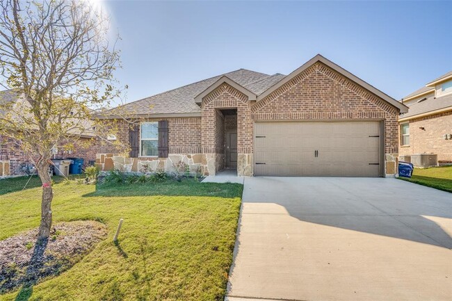 Building Photo - 411 Gallop Dr