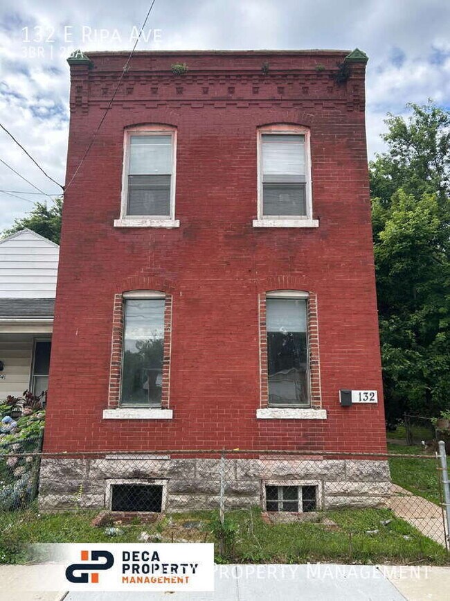 Building Photo - 132 E Ripa Ave