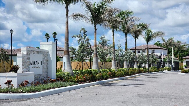 Foto del edificio - 2965 SE 23rd Ave