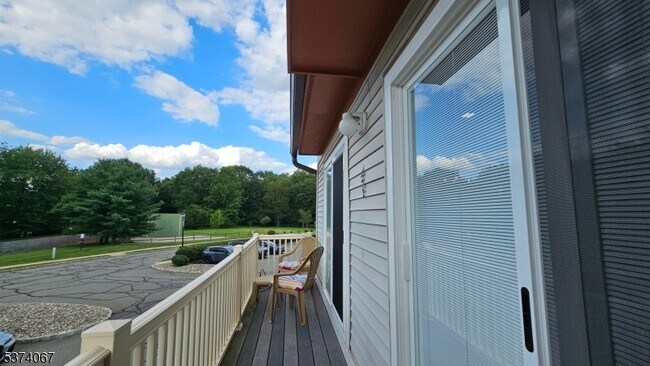 Building Photo - 56 Woods Edge Dr