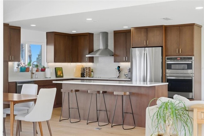 Foto del edificio - 377 22nd Ave SE